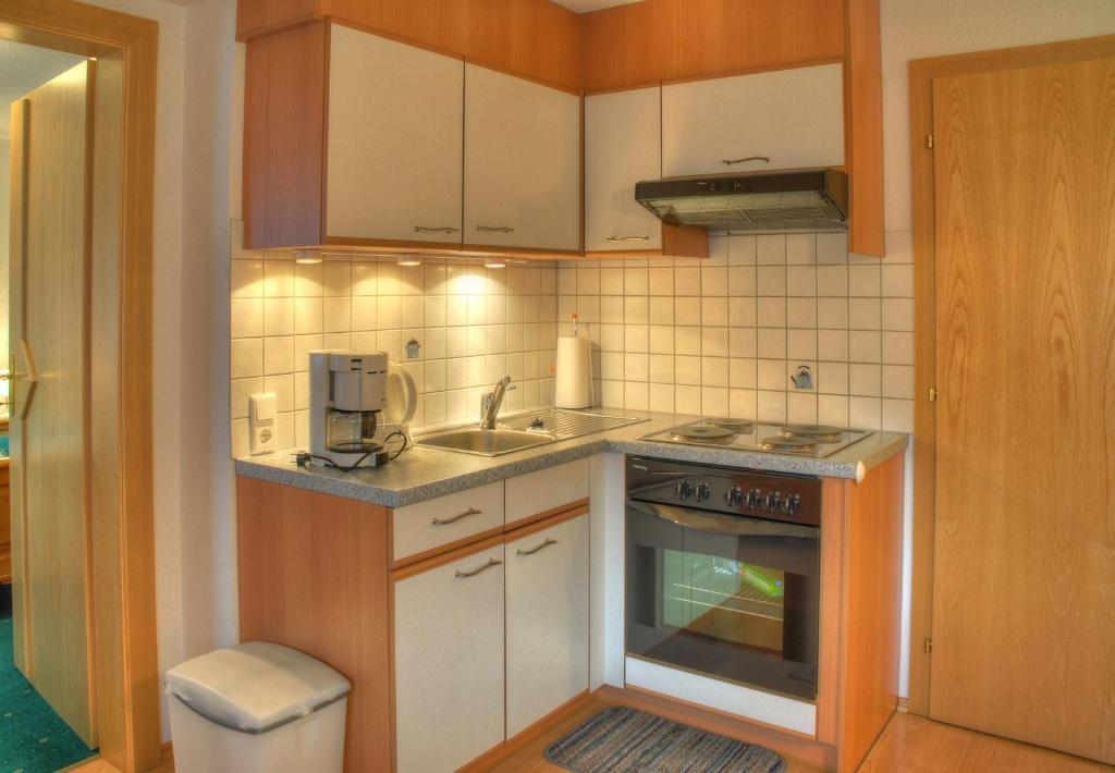 Gaestehaus Resi Jerzens Szoba fotó
